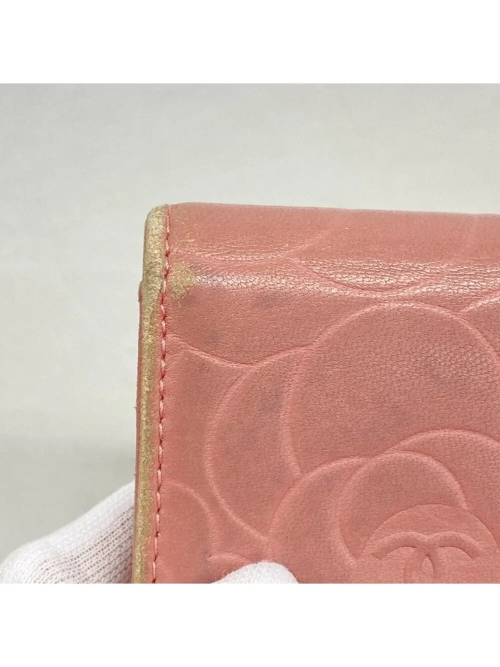 CHANEL pocket no gusset